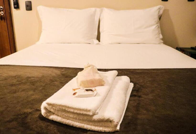 جناح سوبيريور, Bossa Beach House