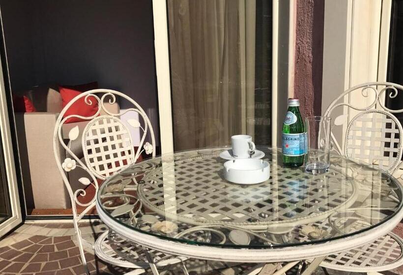 غرفة بريميوم, Art 'otel