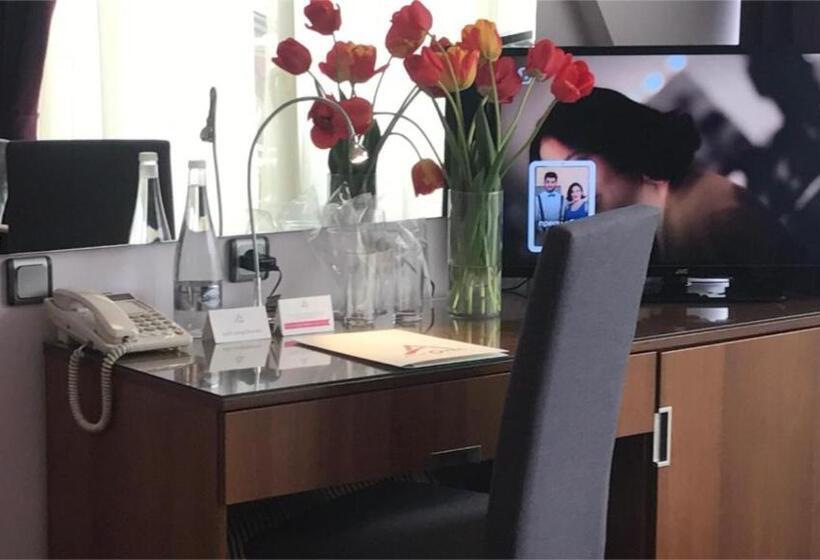 غرفة ديلوكس مطلة على المدينة, Art 'otel