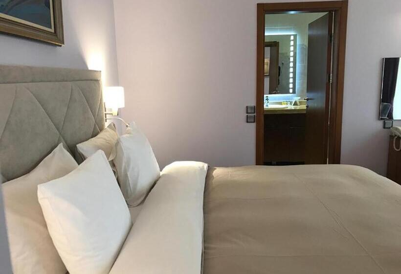 Номер Deluxe Вид на Город, Art 'otel