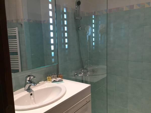Номер Стандарт с Балконом, Art 'otel