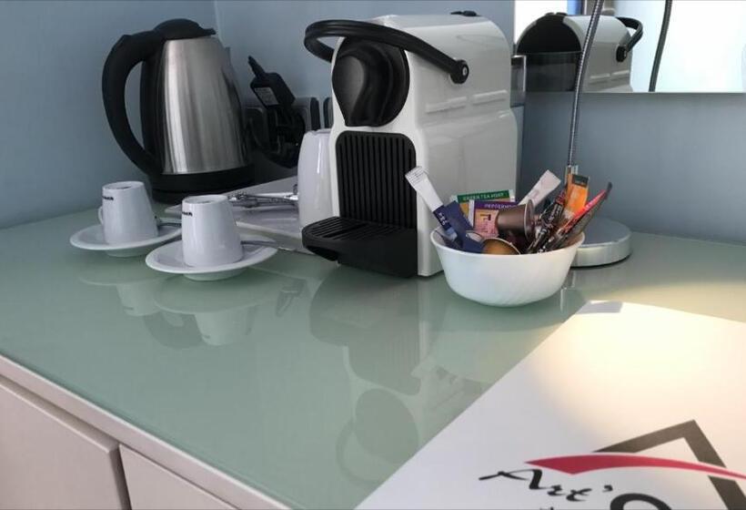 غرفة قياسية مزوَّدة بشُرفة, Art 'otel