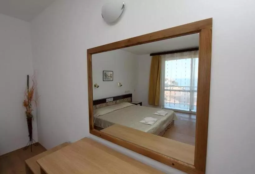 Standard Triple Room, Family Hotel Verona