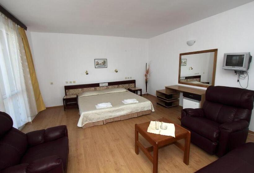 Студия Стандарт Вид на Море, Family Hotel Verona