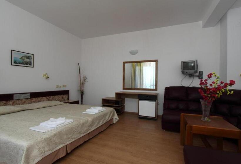 Студия Стандарт Вид на Море, Family Hotel Verona