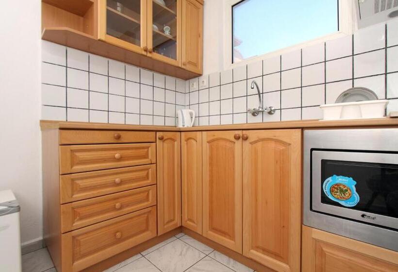 Апартаменты 1 Спальня Вид на Море, Family Hotel Verona