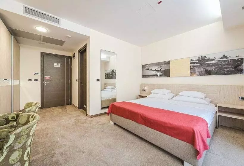 اتاق اکونومی, & Apartments Hec Residence
