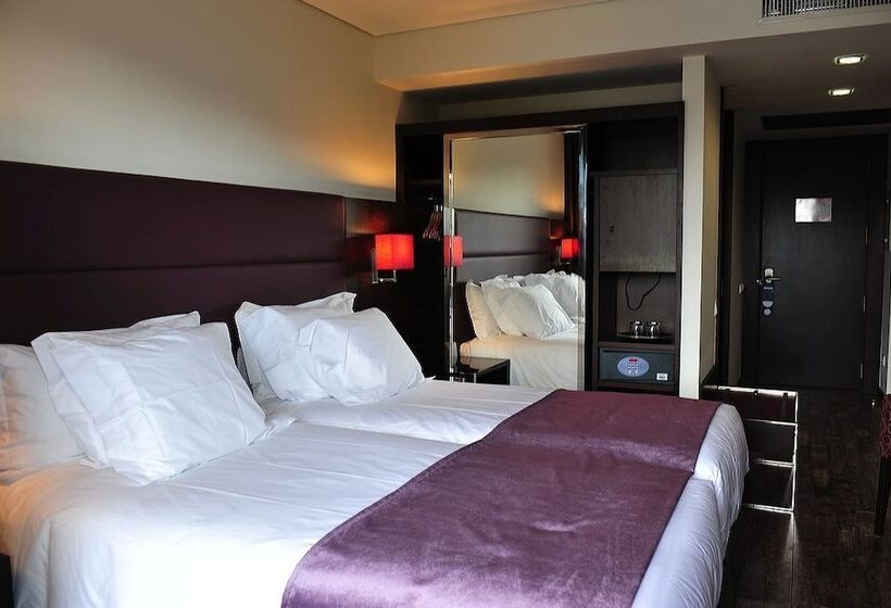 اتاق استاندارد با بالکن, Axis Porto Business & Spa
