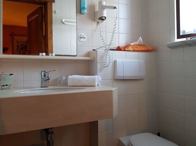 חדר סטנדרט יחיד, De Stokerij