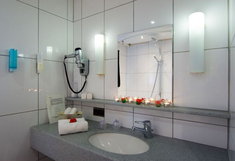 סוויטה משפחתית 2 חדרי שינה, De Stokerij