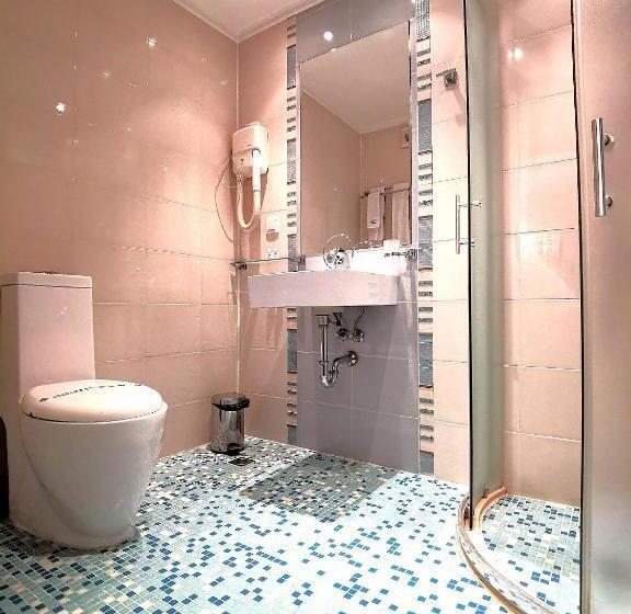 Aile Süiti, Elate Plaza