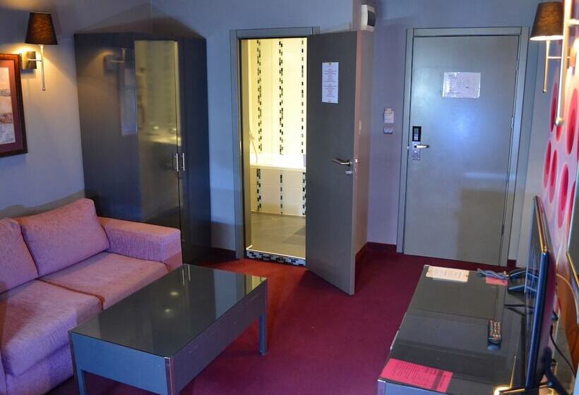 Standart Oda, Elate Plaza