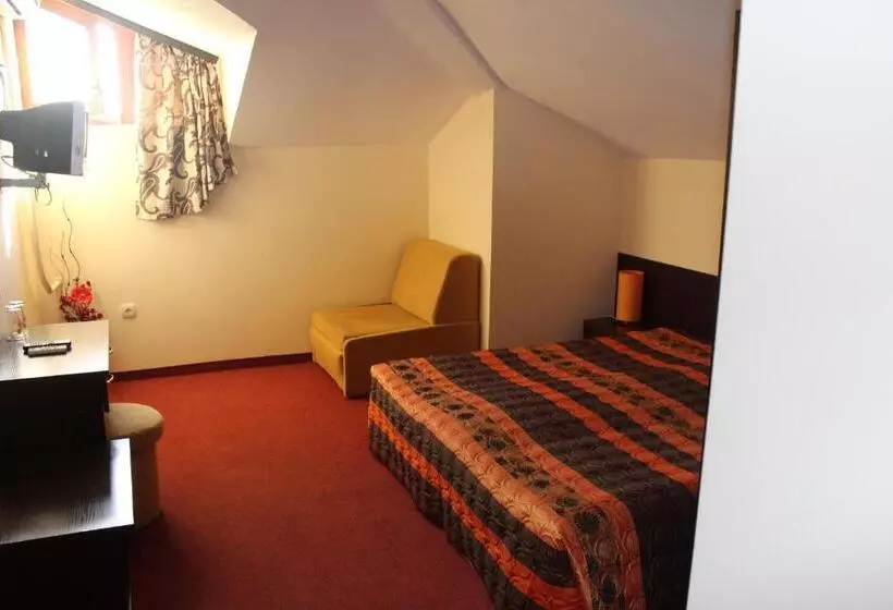 اتاق پنت هاوس, Family Hotel Elena
