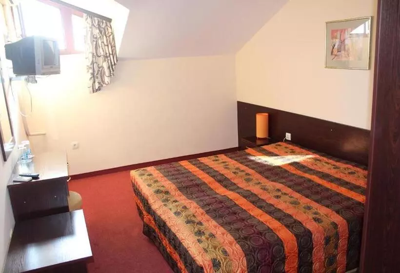 اتاق پنت هاوس, Family Hotel Elena
