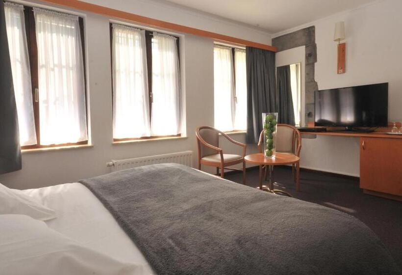 스탠다드 룸, Hôtel Du Perron