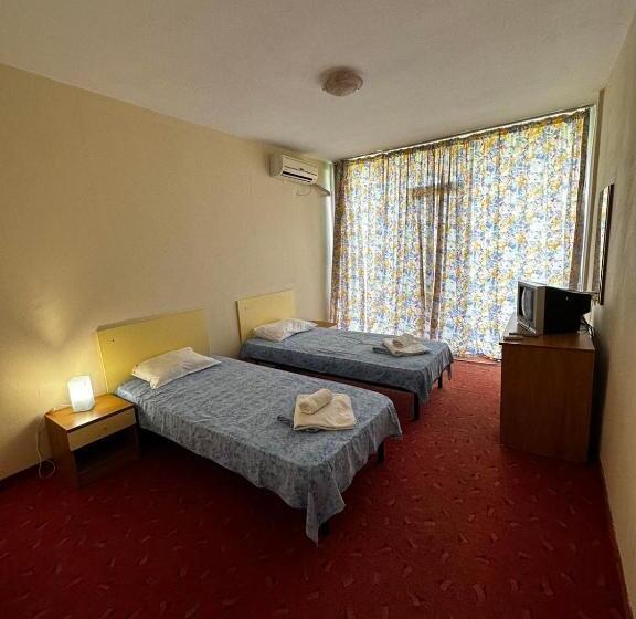 غرفة إقتصادية, International House Of Journalists Resort