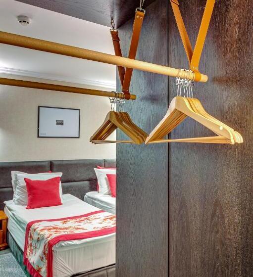 디럭스 트리플 룸, Spa Hotel Kiparis