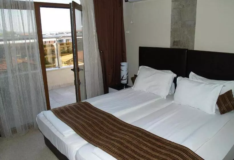 سوئیت دلوکس 2 خوابه, Laguna Beach Resort & Spa
