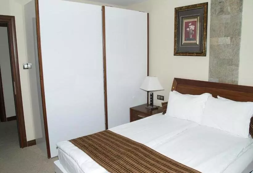 سوئیت دلوکس 2 خوابه, Laguna Beach Resort & Spa