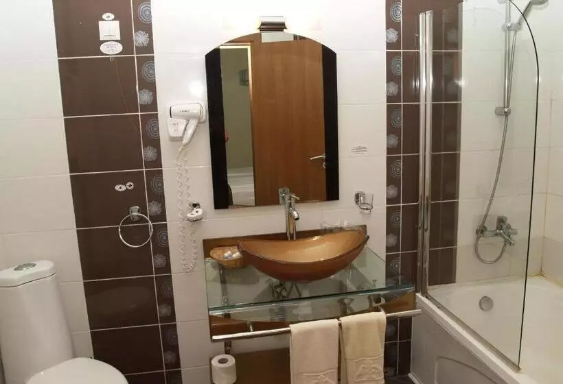 اتاق خانوادگی, Laguna Beach Resort & Spa