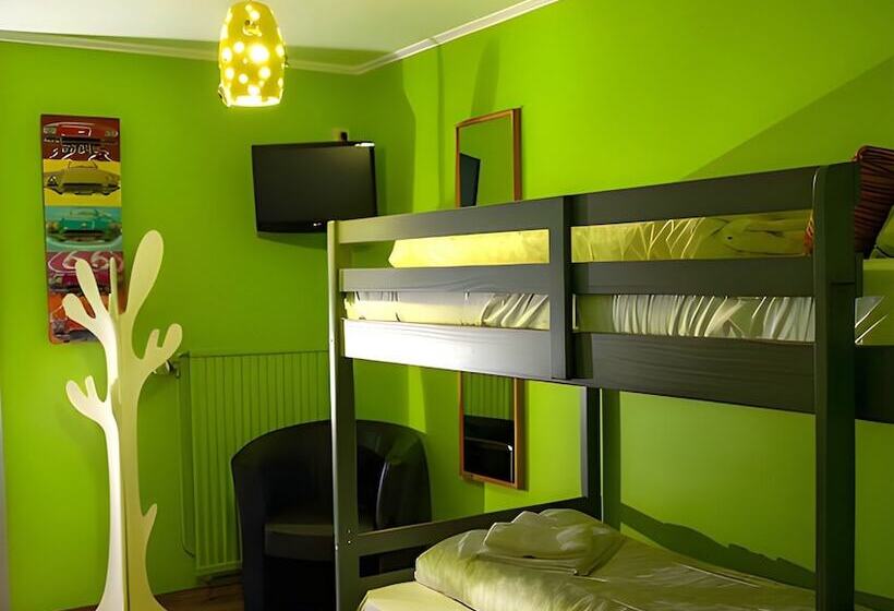 ファミリールーム, Myrtilles