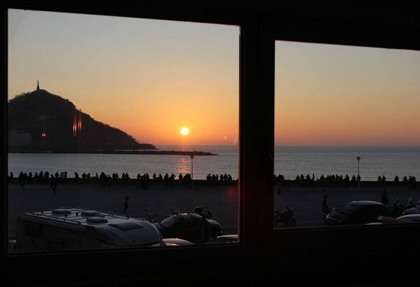 オーシャンビュースーペリアールーム, Punta Monpas