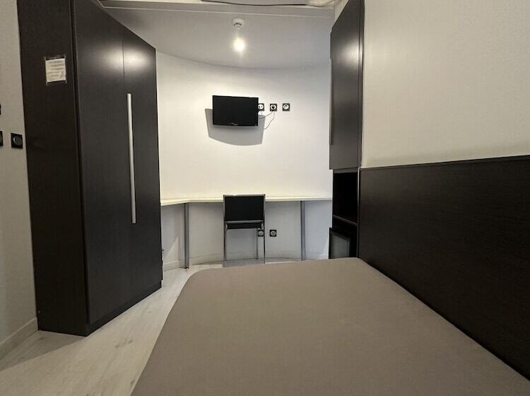 اتاق استاندارد یک نفره, Punta Monpas