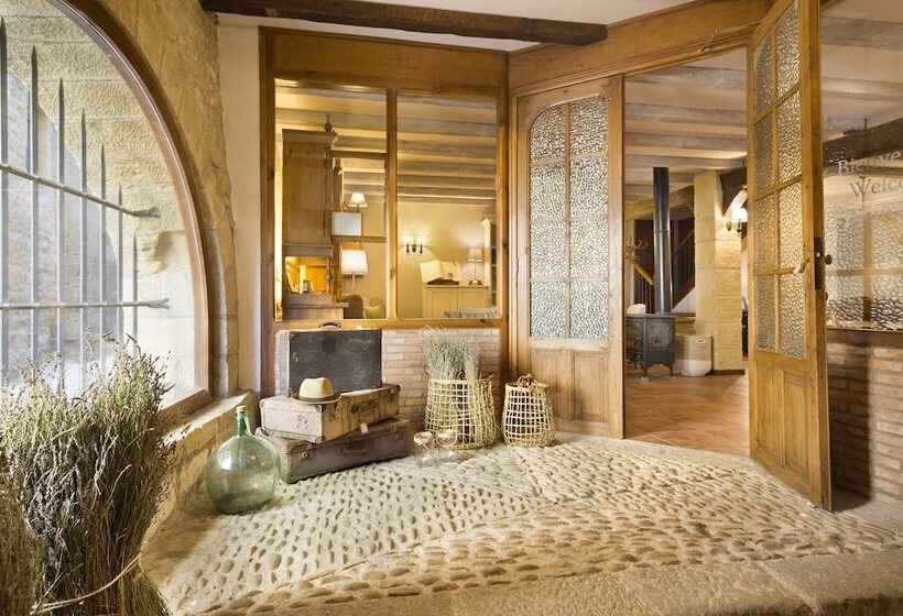 Номер Стандарт, Posada De Uncastillo