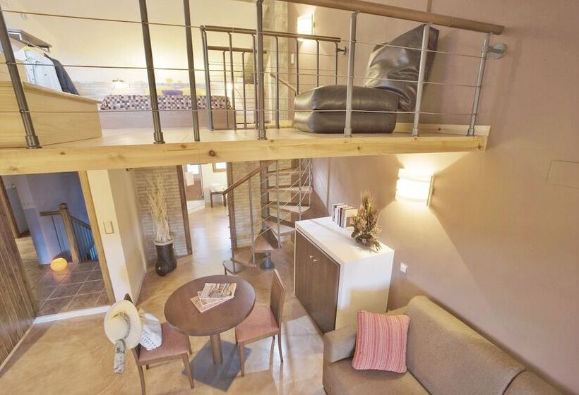 Номер Стандарт, Posada De Uncastillo