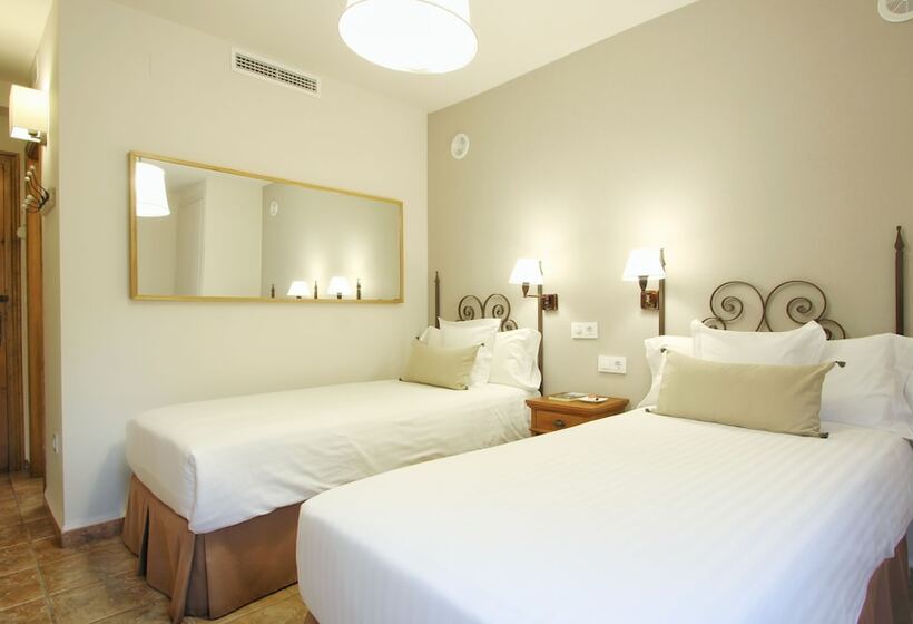 Номер Стандарт, Posada De Uncastillo