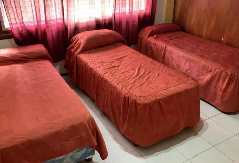 غرفة عائلية, San Remo Palace