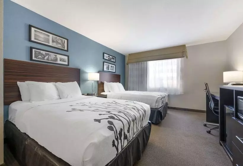 سوییت, Sleep Inn & Suites Hays I70