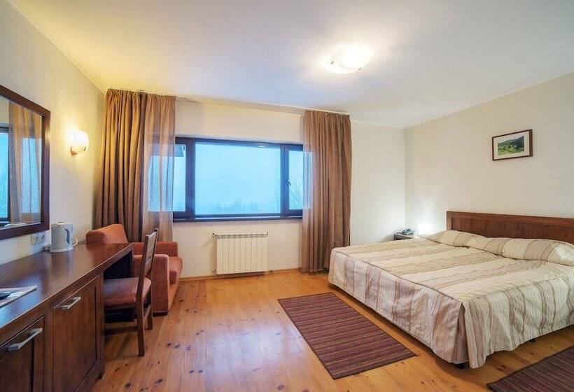 חדר דלוקס, Smilen