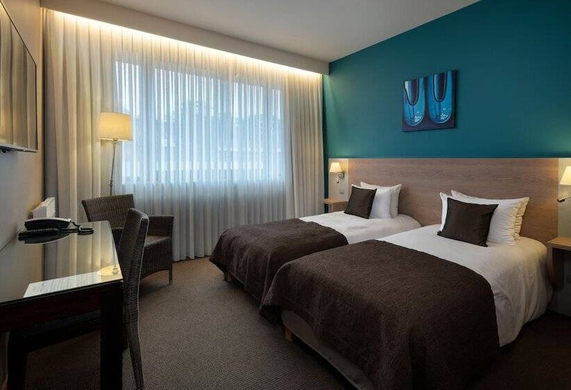 غرفة قياسية, Van Der Valk Waterloo