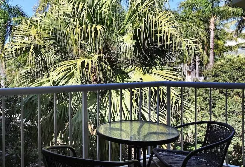 آپارتمان 3 خوابه, Mari Court Resort