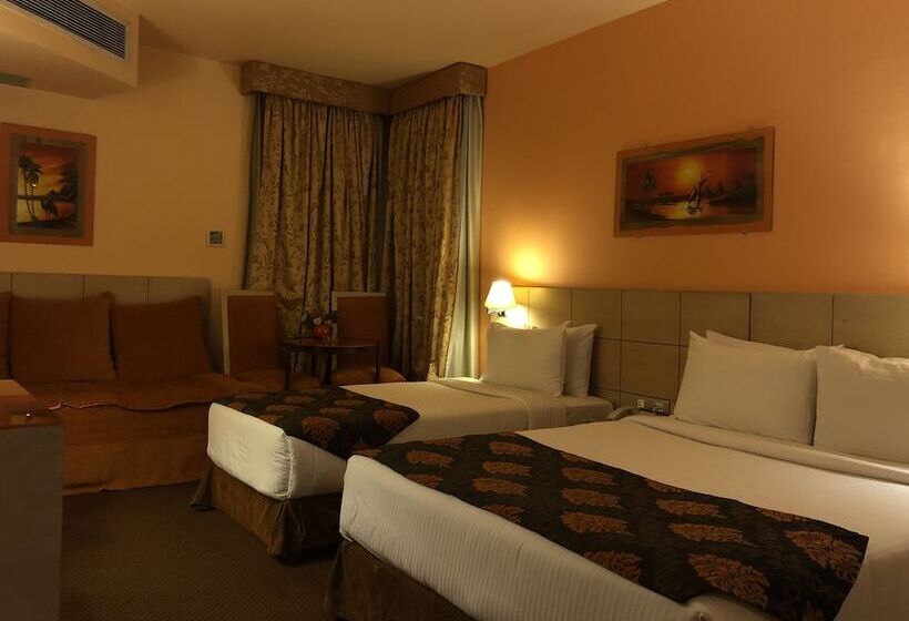 اتاق لوکس سه تخته, Santana Hotel Cairo