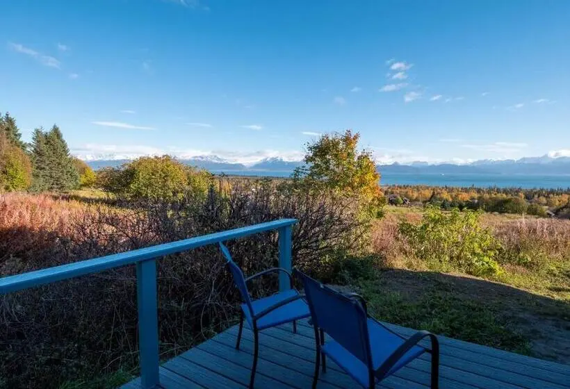 Talo 1 Makuuhuone, Good Karma Inn