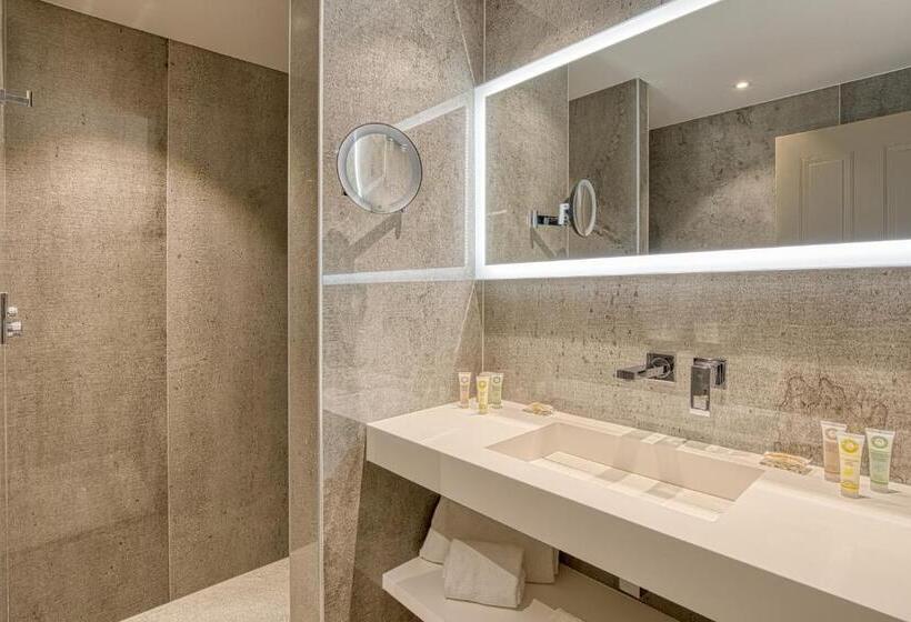 带大床的豪华间, Best Western Plus Le Fairway Hotel & Spa Golf D Arras