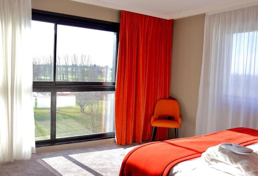 带大床的小型套房, Best Western Plus Le Fairway Hotel & Spa Golf D Arras