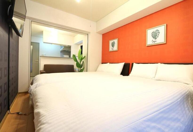 סטודיו דלוקס, Elizabeth Garden Ii