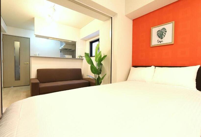 סטודיו דלוקס, Elizabeth Garden Ii