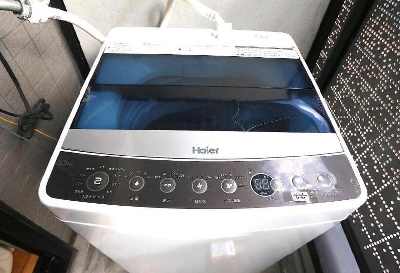 סטודיו דלוקס, Elizabeth Garden Ii