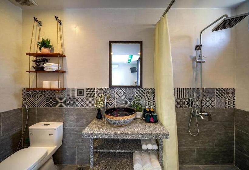 اتاق خانوادگی, Annam68