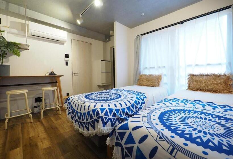 豪华房间, Luana Shibuya