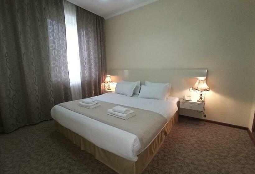 سوییت, Silk Way Boutique