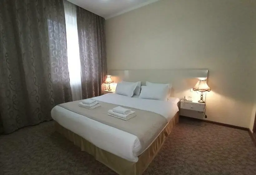 سوییت, Silk Way Boutique