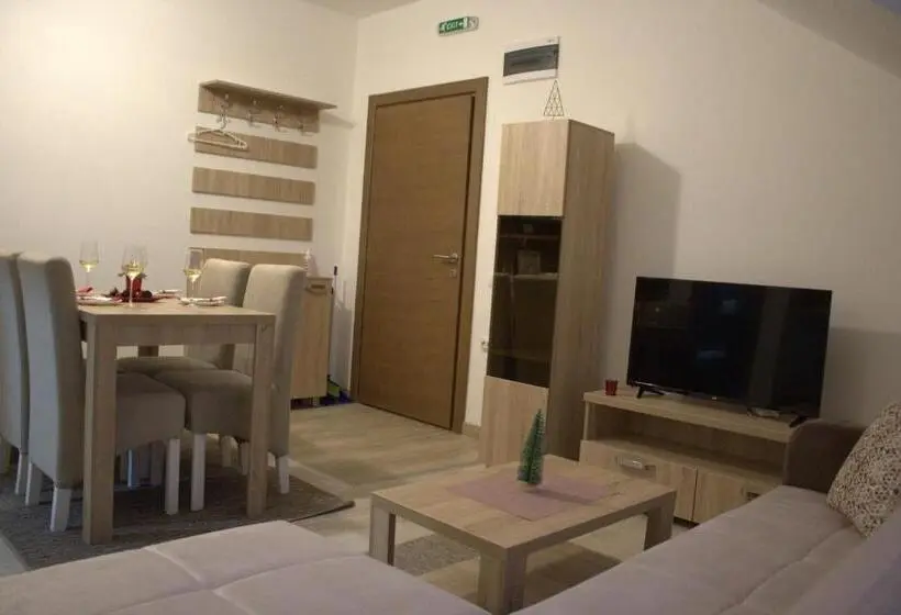 استودیوی استاندارد, Kraljev Konak