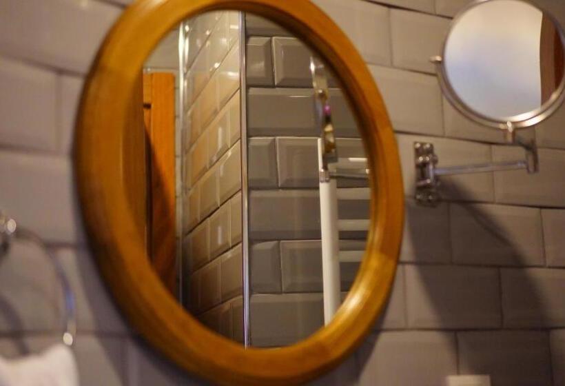 اتاق استاندارد با چشمانداز باغ, Kule Hotel Airport Istanbul