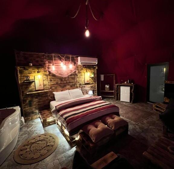 اتاق لوکس با تخت بزرگ, Kule Hotel Airport Istanbul