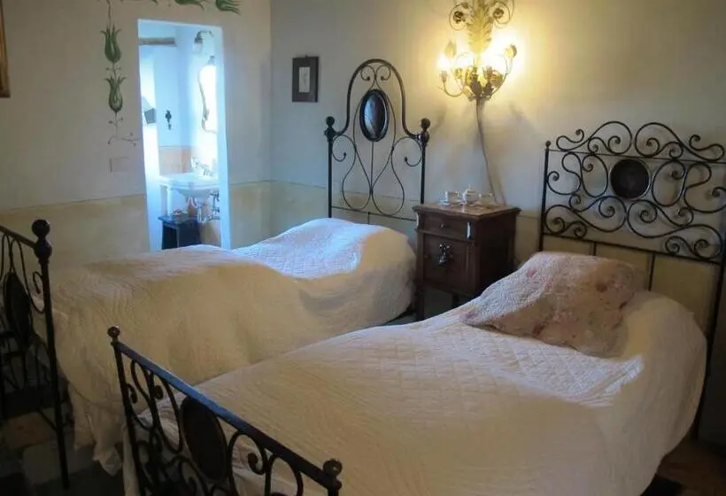 スタンダードルーム, B&b La Locanda Di Cavoleto